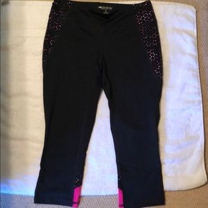 Ideology black and pink Capri leggings